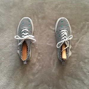 Old Navy Flower Shoes